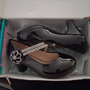 Link Shiny Black Dress Shoes with Rhinestone Strap